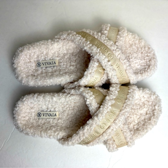 NWOT Vivaia Furry Criss-Cross Strap Slippers (Hannah) Womens Size 40/ US 9 cream - Picture 8 of 11